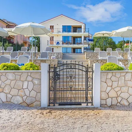 Luxury Apartments Villa Matea 2 Malinska Exterior photo