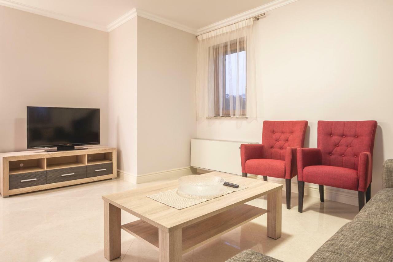 Luxury Matea 2 *